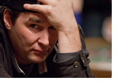 Phil Hellmuth holding his head