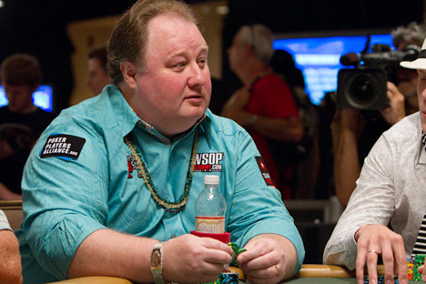 Greg Raymer at the WSOP 2010 - Wearing the bracelet