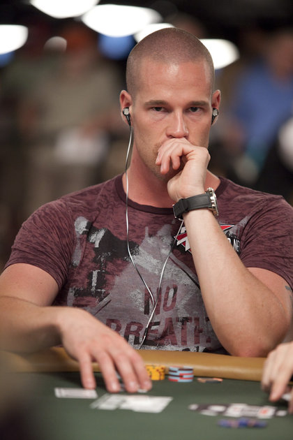 Deep Thinking Patrik Antonius at the World Series of Poker 2010 - Listening to music