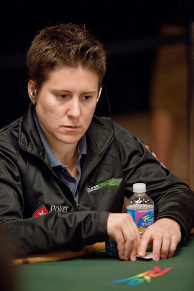 V. Selbst at the table - In thought - WSOP 2010 - Rio